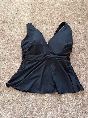 Lands' End Black Swim Top with V-Neck 16DDD